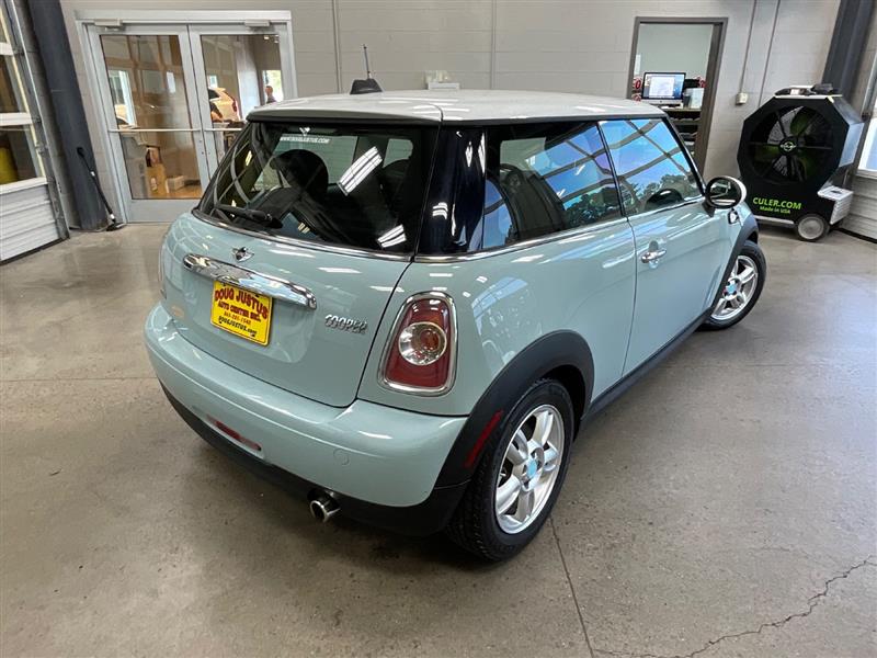 2012 MINI HARDTOP 