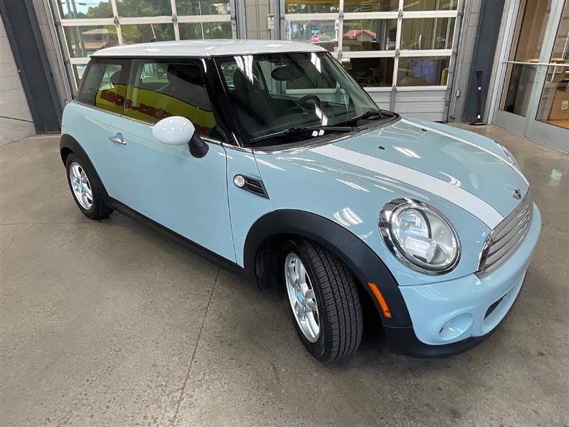 2012 MINI HARDTOP 