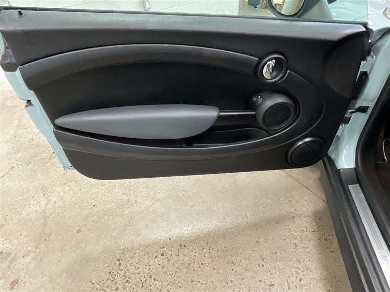 2012 MINI HARDTOP 