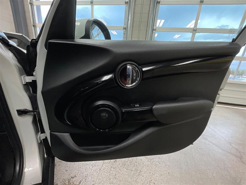 2021 MINI HARDTOP 4 DOOR Cooper