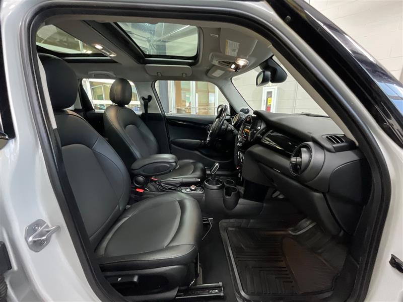2021 MINI HARDTOP 4 DOOR Cooper
