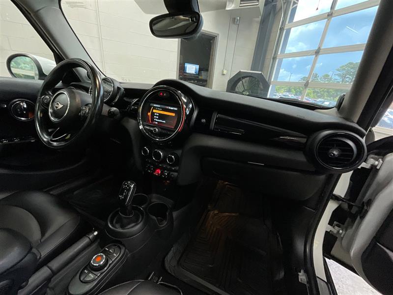 2021 MINI HARDTOP 4 DOOR Cooper