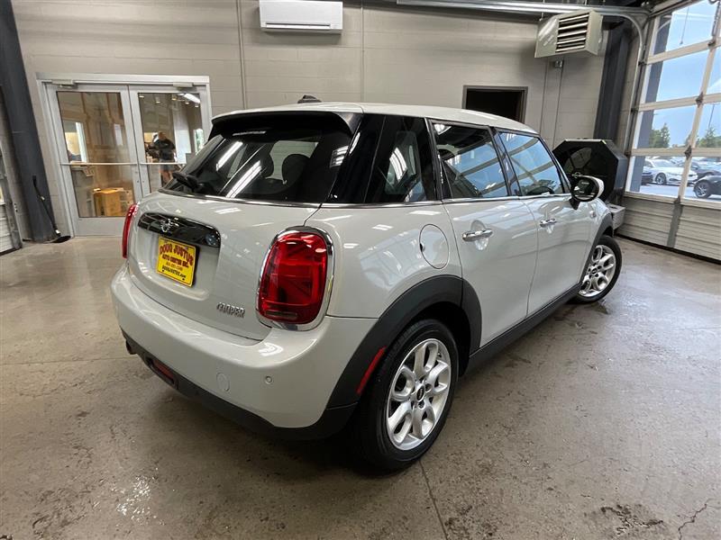 2021 MINI HARDTOP 4 DOOR Cooper