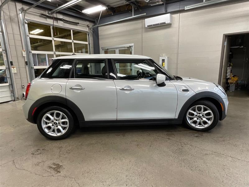 2021 MINI HARDTOP 4 DOOR Cooper