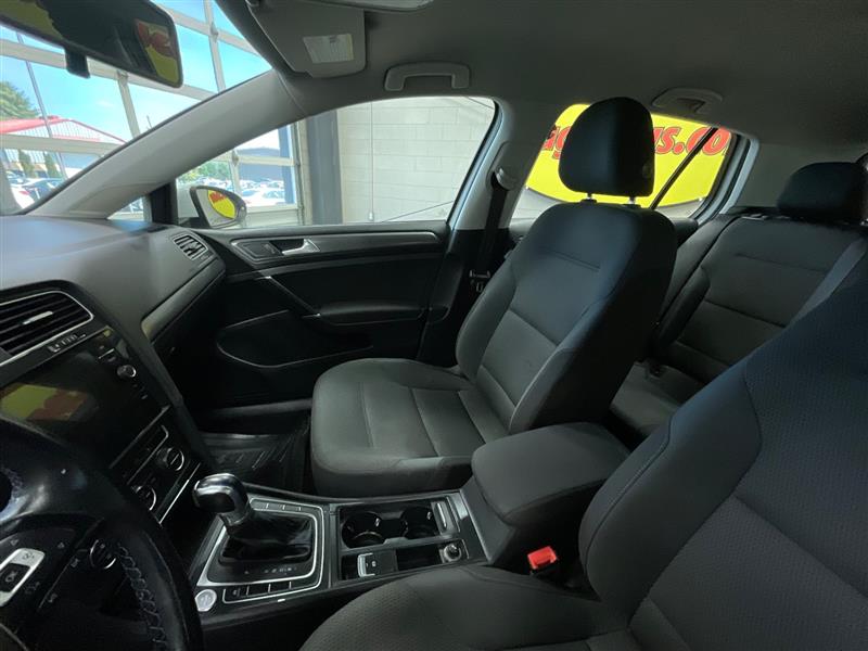 2017 VOLKSWAGEN E-GOLF SE