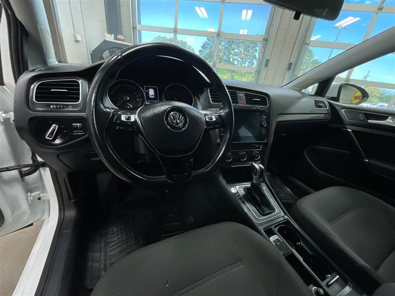 2017 VOLKSWAGEN E-GOLF SE