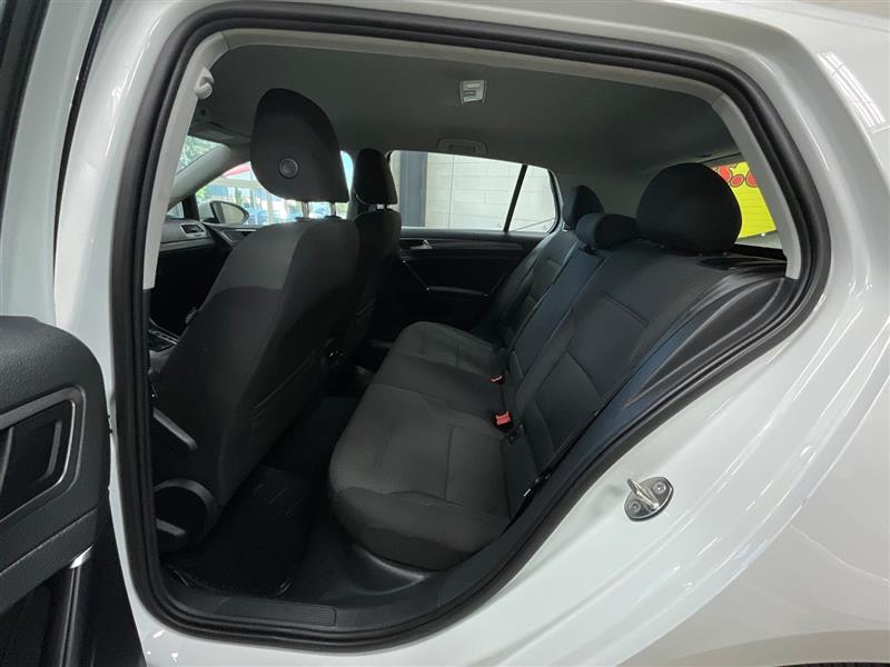 2017 VOLKSWAGEN E-GOLF SE