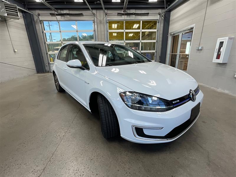 2017 VOLKSWAGEN E-GOLF SE