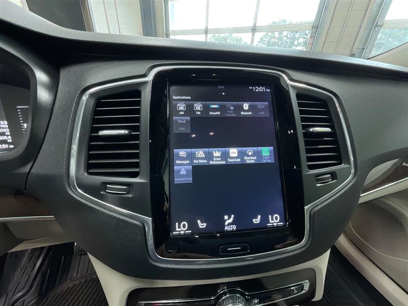 2019 VOLVO XC90 MOMENTUM