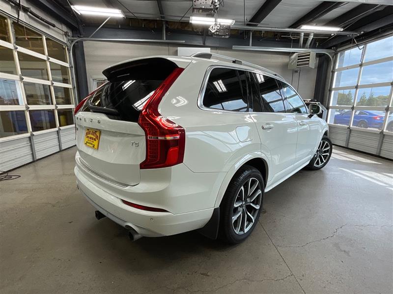 2019 VOLVO XC90 MOMENTUM