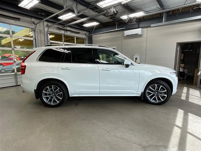 2019 VOLVO XC90 MOMENTUM
