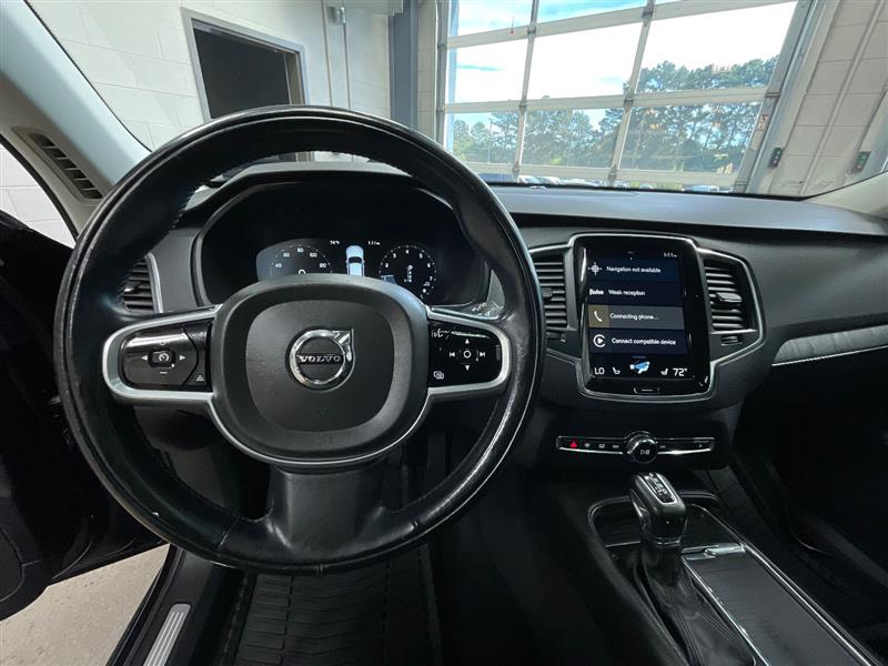 2020 VOLVO XC90 MOMENTUM