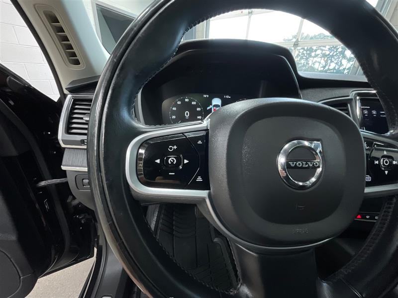 2020 VOLVO XC90 MOMENTUM