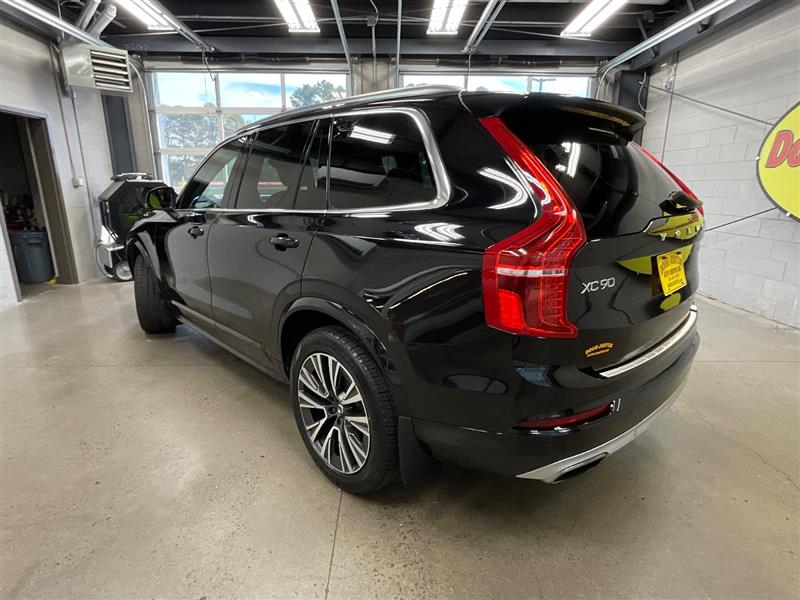 2020 VOLVO XC90 MOMENTUM