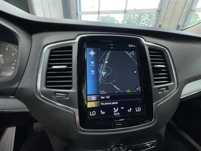 2022 VOLVO XC90 MOMENTUM