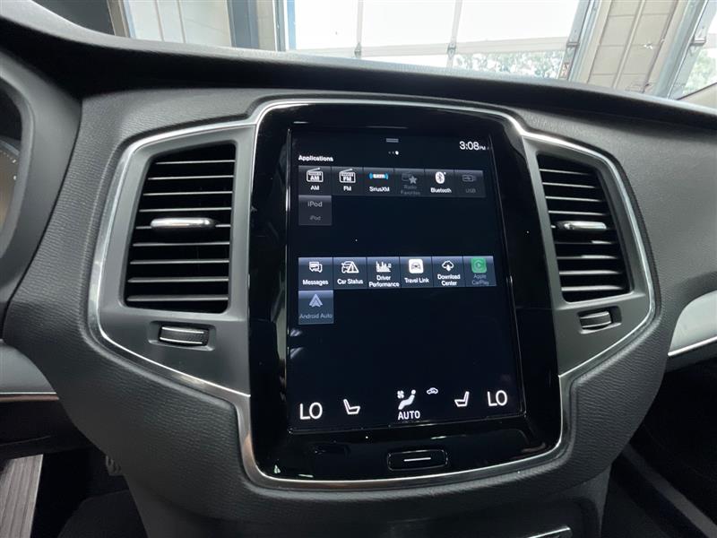 2022 VOLVO XC90 MOMENTUM