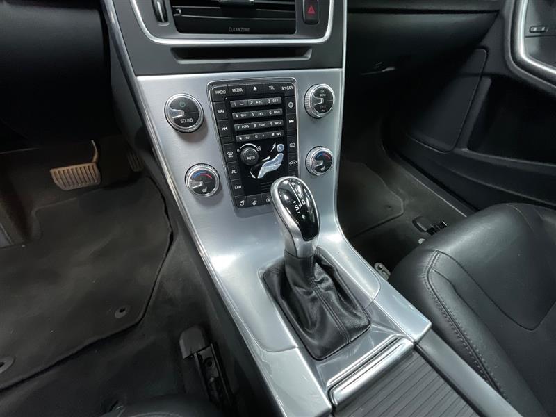 2017 VOLVO V60 CROSS COUNTRY 