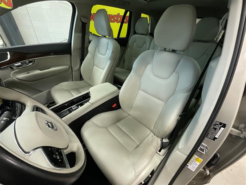 2016 VOLVO XC90 T6 MOMENTUM