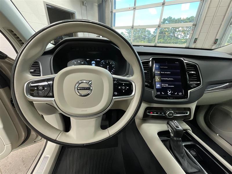 2016 VOLVO XC90 T6 MOMENTUM