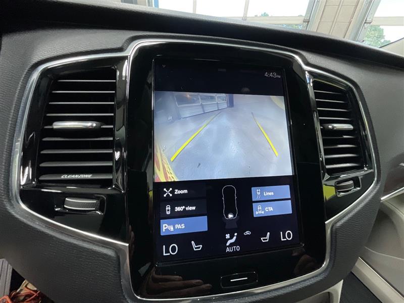 2016 VOLVO XC90 T6 MOMENTUM