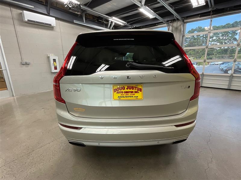 2016 VOLVO XC90 T6 MOMENTUM