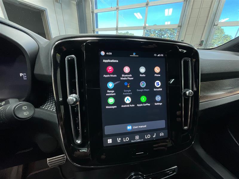 2022 VOLVO XC40 RECHARGE PURE ELECTRIC Twin Ultimate