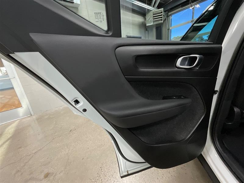 2022 VOLVO XC40 RECHARGE PURE ELECTRIC Twin Ultimate