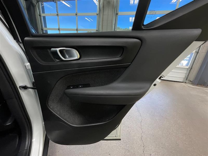 2022 VOLVO XC40 RECHARGE PURE ELECTRIC Twin Ultimate
