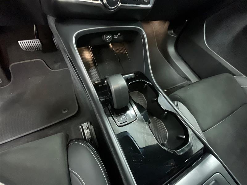 2023 VOLVO XC40 RECHARGE PURE ELECTRIC Plus