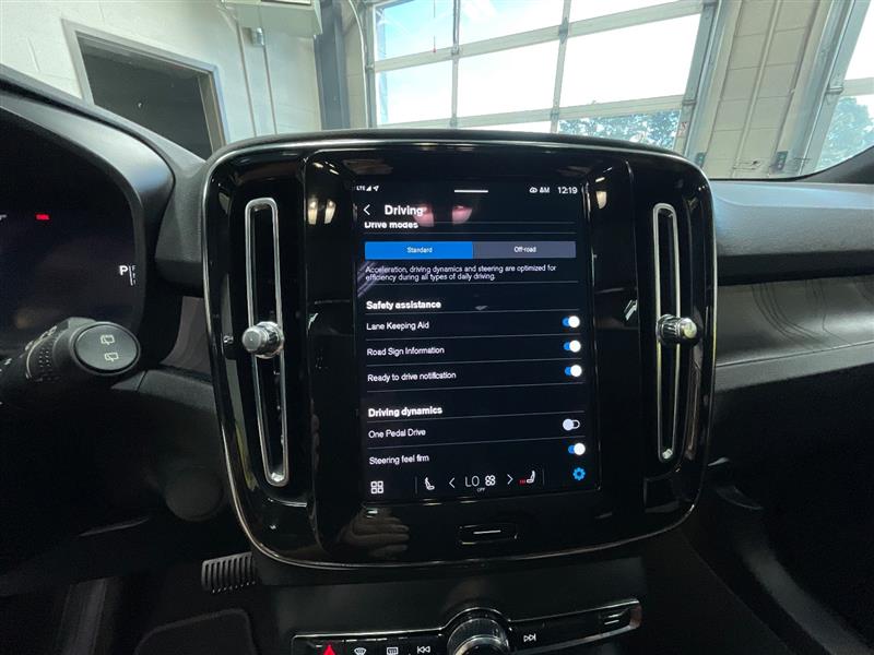2023 VOLVO XC40 RECHARGE PURE ELECTRIC Plus
