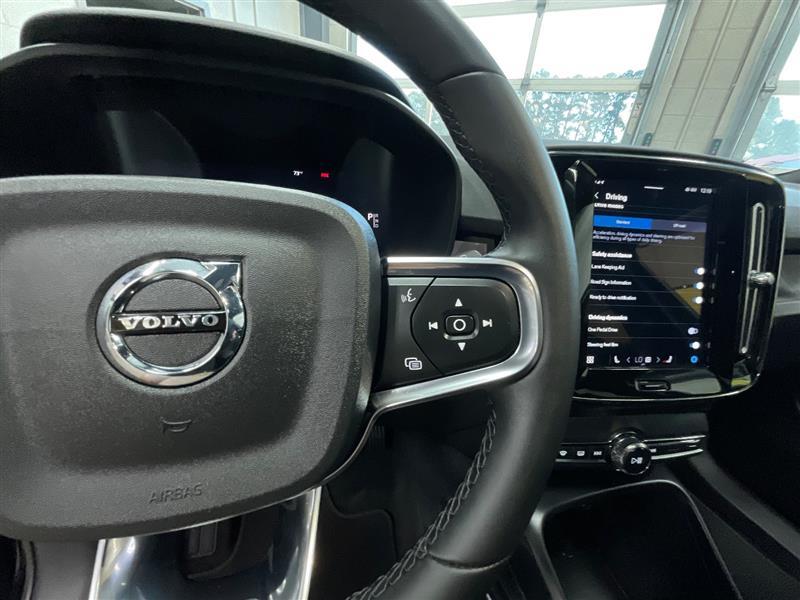 2023 VOLVO XC40 RECHARGE PURE ELECTRIC Plus