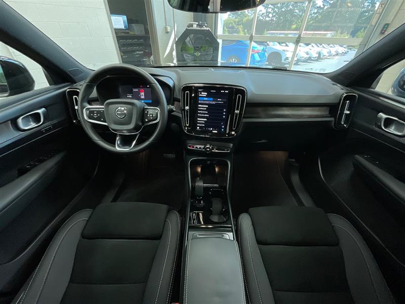 2023 VOLVO XC40 RECHARGE PURE ELECTRIC Plus