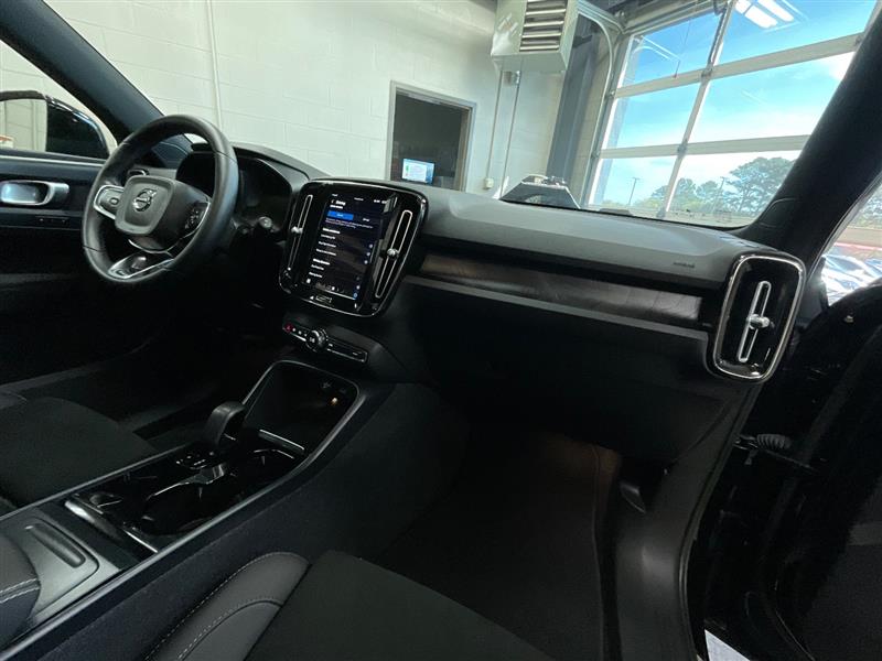 2023 VOLVO XC40 RECHARGE PURE ELECTRIC Plus