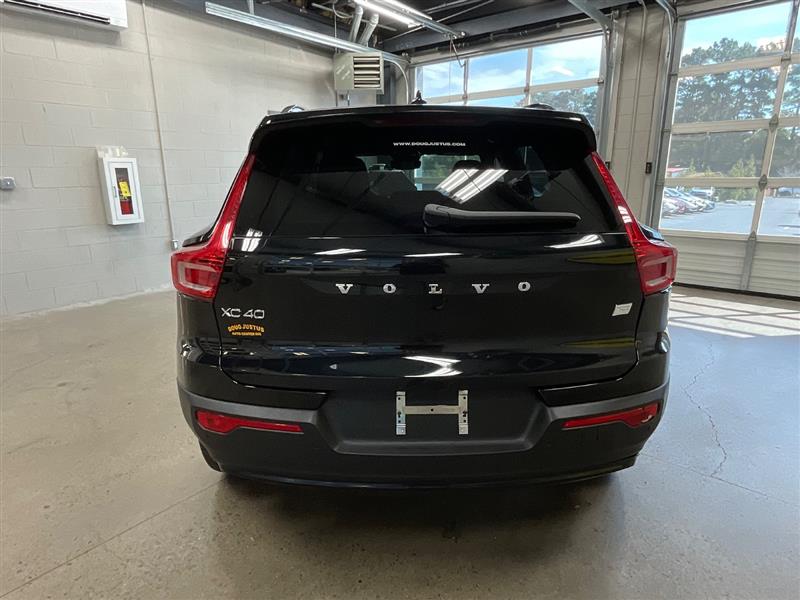 2023 VOLVO XC40 RECHARGE PURE ELECTRIC Plus