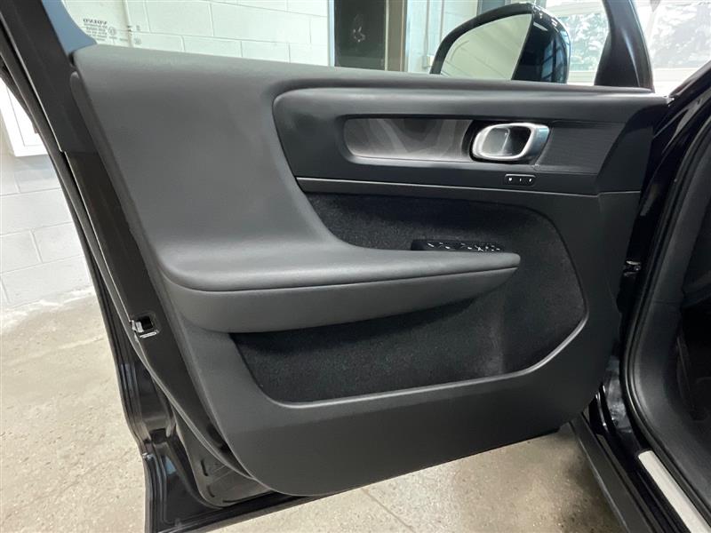 2023 VOLVO XC40 RECHARGE PURE ELECTRIC Plus