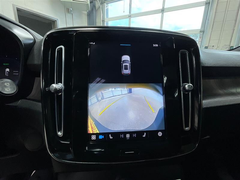 2023 VOLVO XC40 RECHARGE PURE ELECTRIC Plus