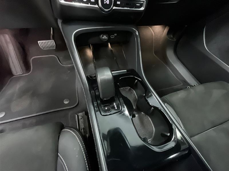 2023 VOLVO XC40 RECHARGE PURE ELECTRIC Plus