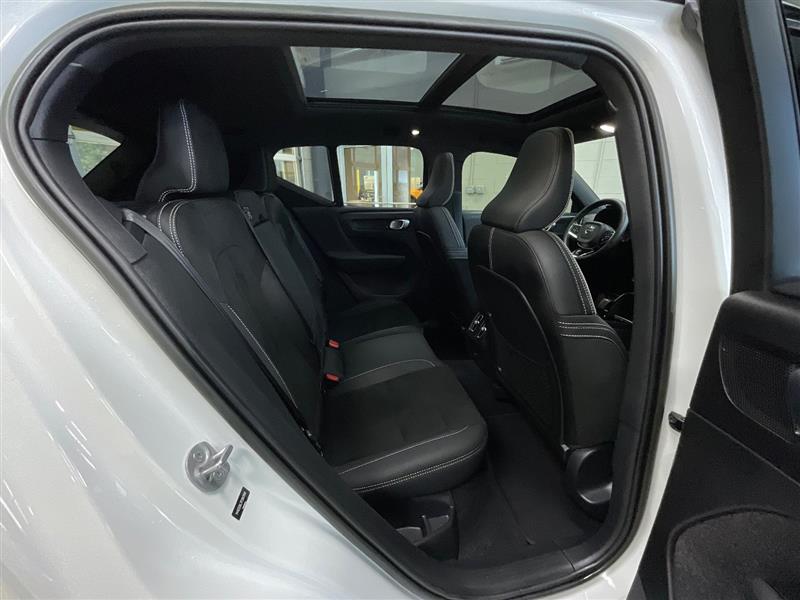 2023 VOLVO XC40 RECHARGE PURE ELECTRIC Plus