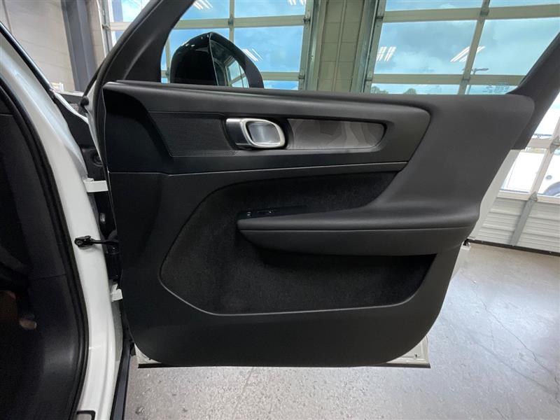 2023 VOLVO XC40 RECHARGE PURE ELECTRIC Plus