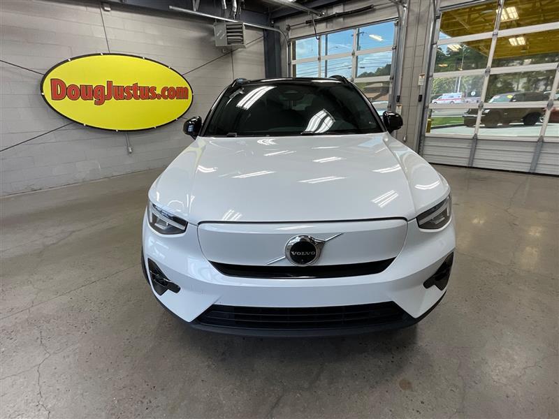 2023 VOLVO XC40 RECHARGE PURE ELECTRIC Plus