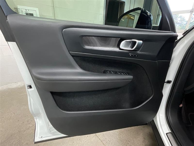 2023 VOLVO XC40 RECHARGE PURE ELECTRIC Plus