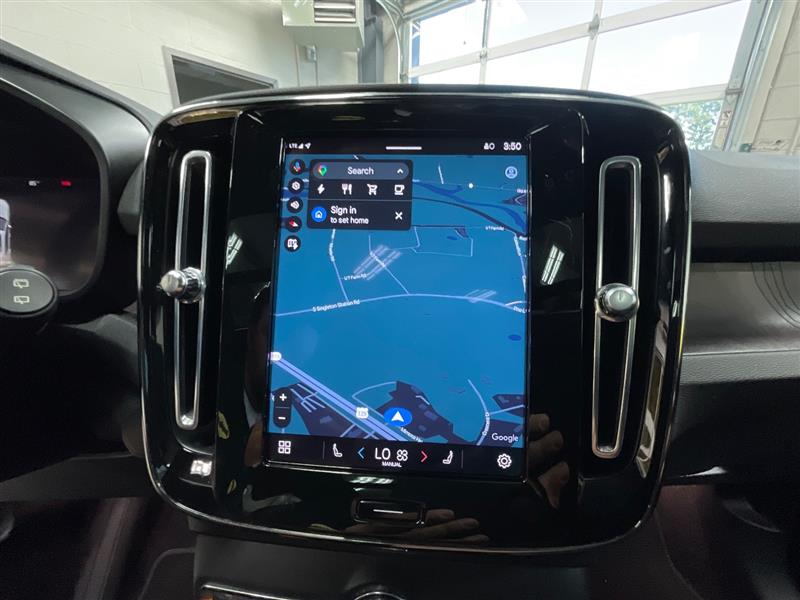 2023 VOLVO XC40 RECHARGE PURE ELECTRIC Plus