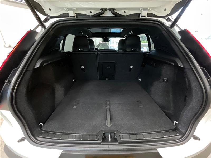 2023 VOLVO XC40 RECHARGE PURE ELECTRIC Plus