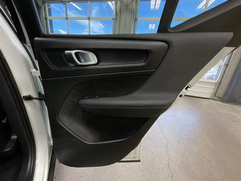 2023 VOLVO XC40 RECHARGE PURE ELECTRIC Plus