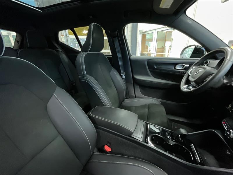 2023 VOLVO XC40 RECHARGE PURE ELECTRIC Plus