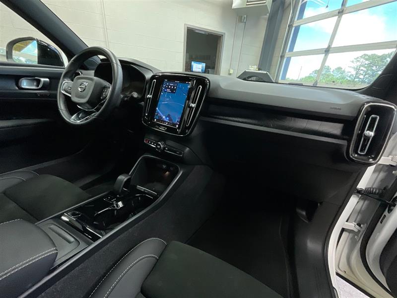 2023 VOLVO XC40 RECHARGE PURE ELECTRIC Plus