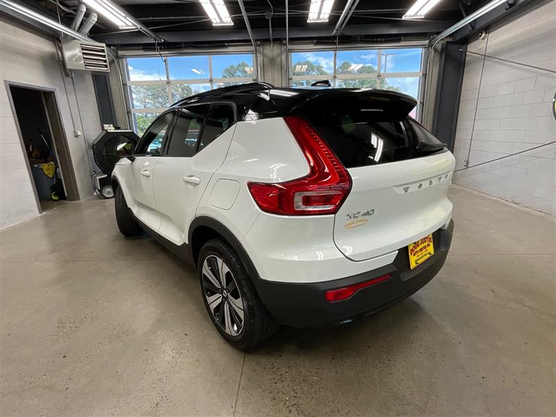 2023 VOLVO XC40 RECHARGE PURE ELECTRIC Plus