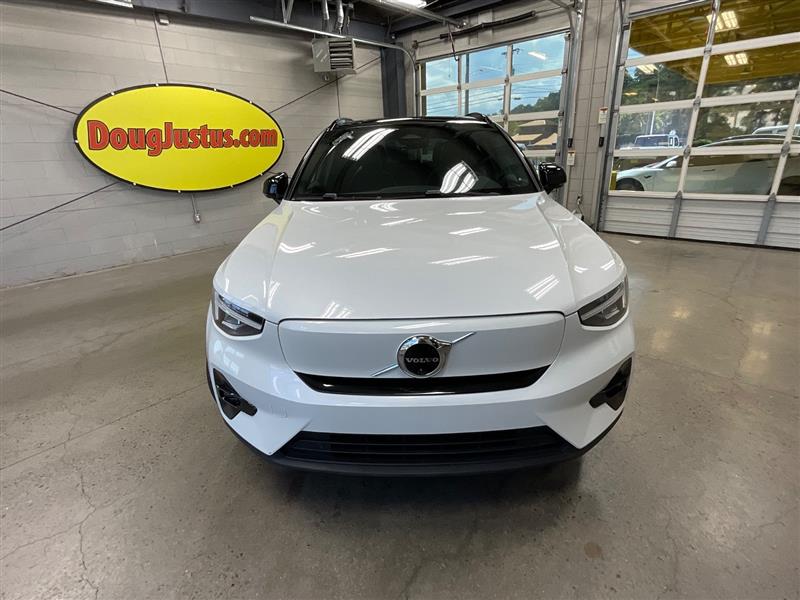 2023 VOLVO XC40 RECHARGE PURE ELECTRIC Plus
