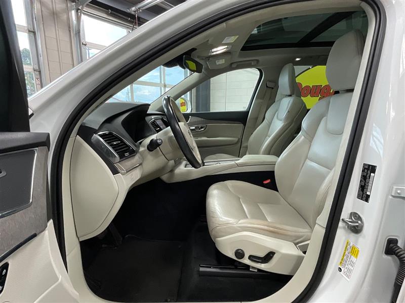 2023 VOLVO XC90 Plus