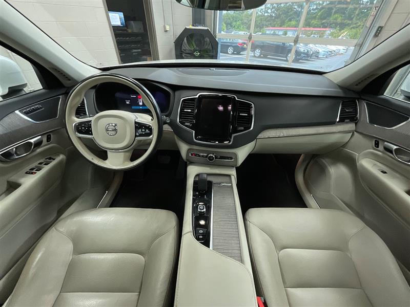 2023 VOLVO XC90 Plus
